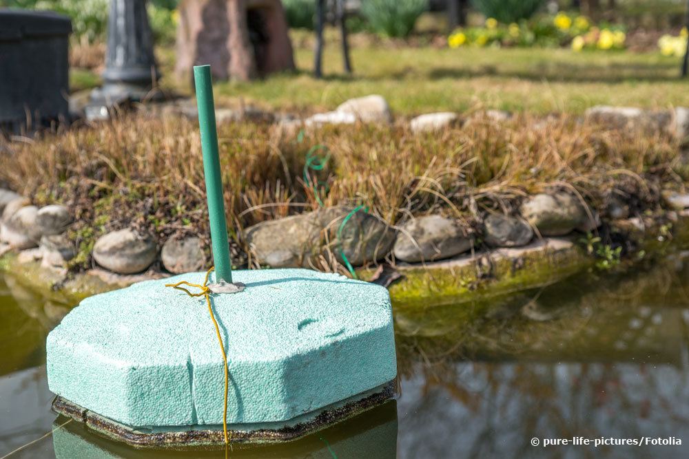 Eisfreihalter im Gartenteich