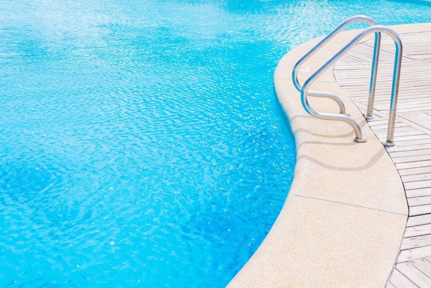 im Pool zu hoch so reagieren Sie richtig