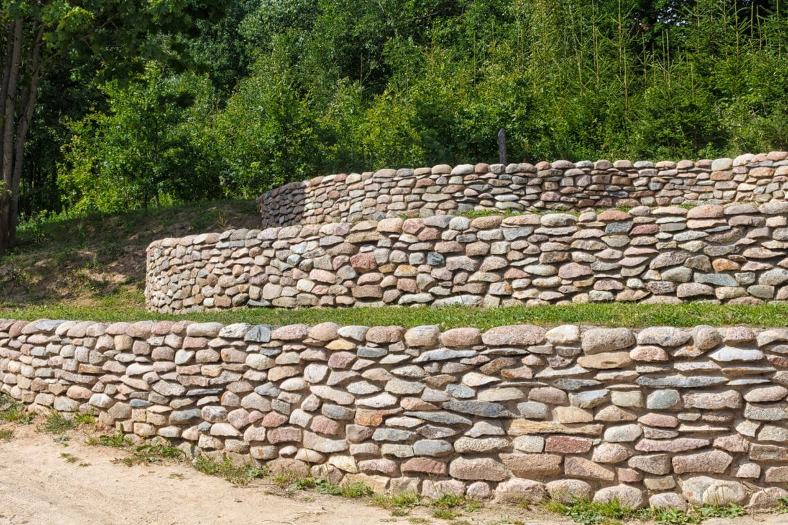 Natursteinmauer